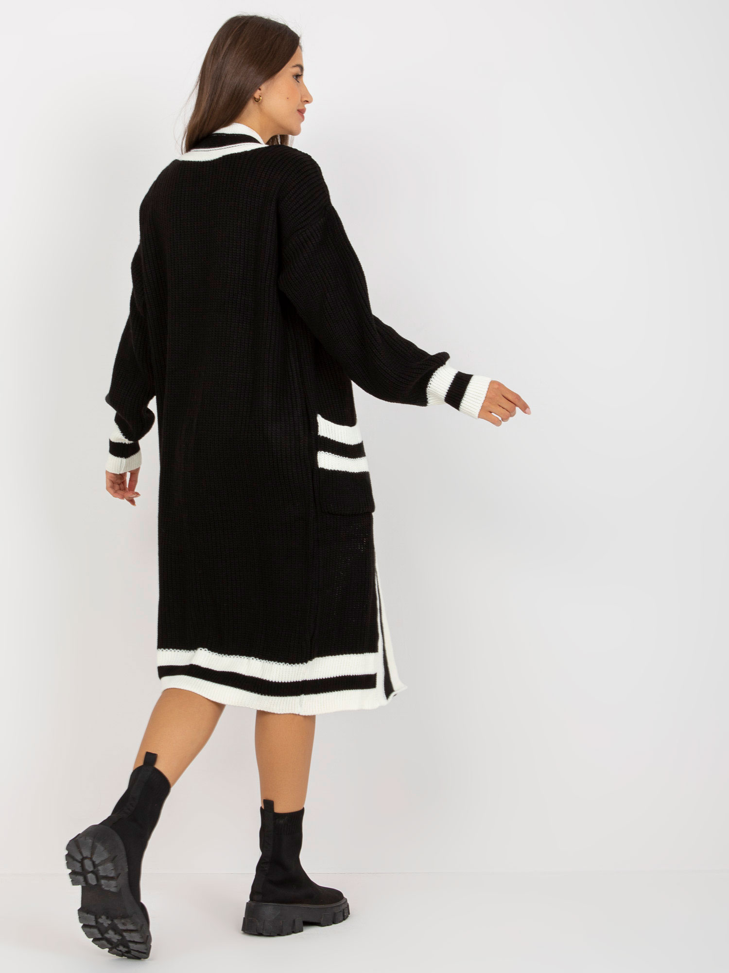 Kardigan s vreckami - čierny