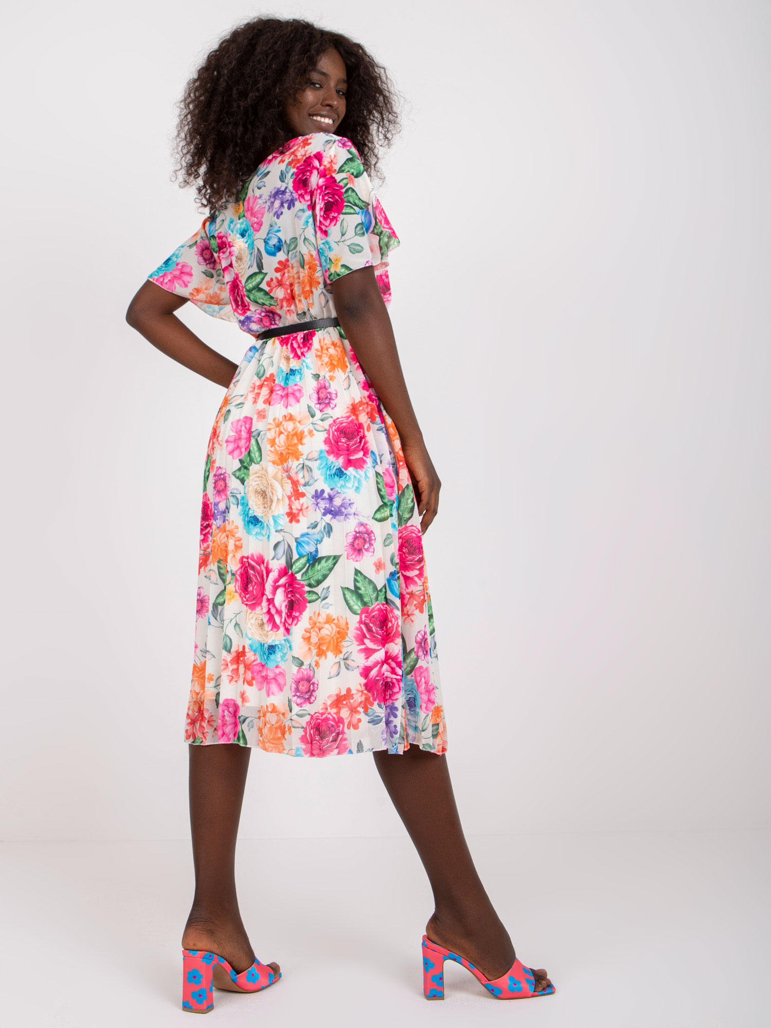 Šaty kvet - svetlo béžová