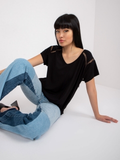 Tričko s výstrihom - čierna