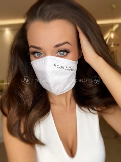 Trojvrstvové  rúško #CAREFUL&SAFE - biele